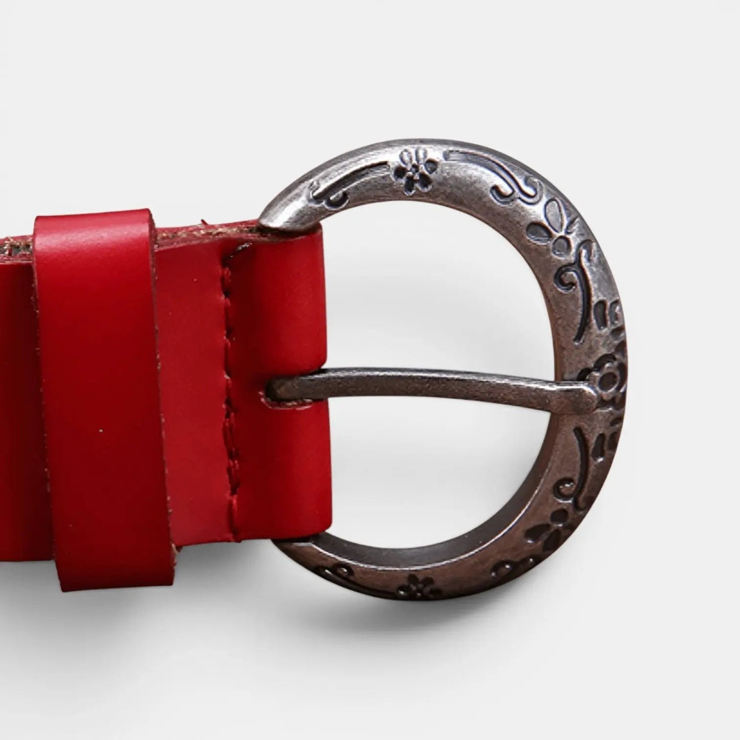 Women's Perforated Leather Belt Bohemian Round Buckle Decorated | Ajolvex | Beltary