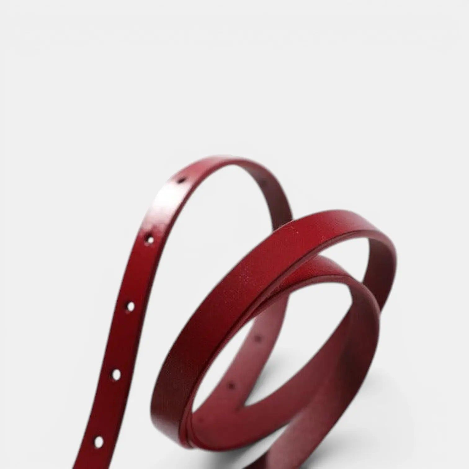 Women's Slim Smooth Leather Belt with Gold H Buckle | Halvex | Beltary