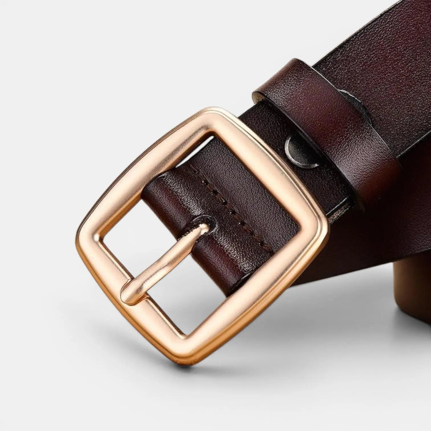 Women's Smooth Leather Thin Belt with Gold Square Buckle | Carvelx | Beltary